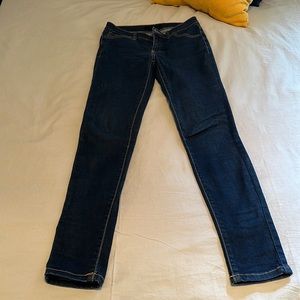 Womens Kancan jeans. Size 27, 32 length. Excellent condition.